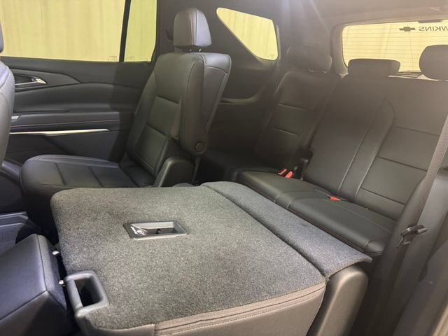 New 2026 Mosaic Black Metallic Chevrolet Z71 image 30