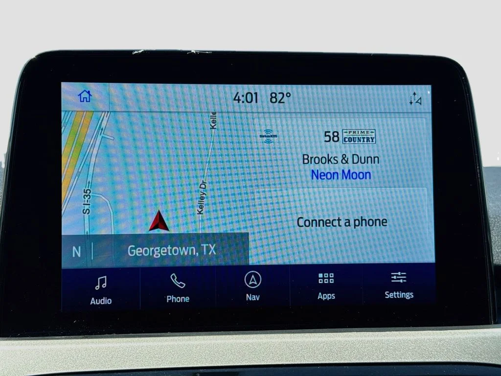 Used 2021 White Ford SEL image 19