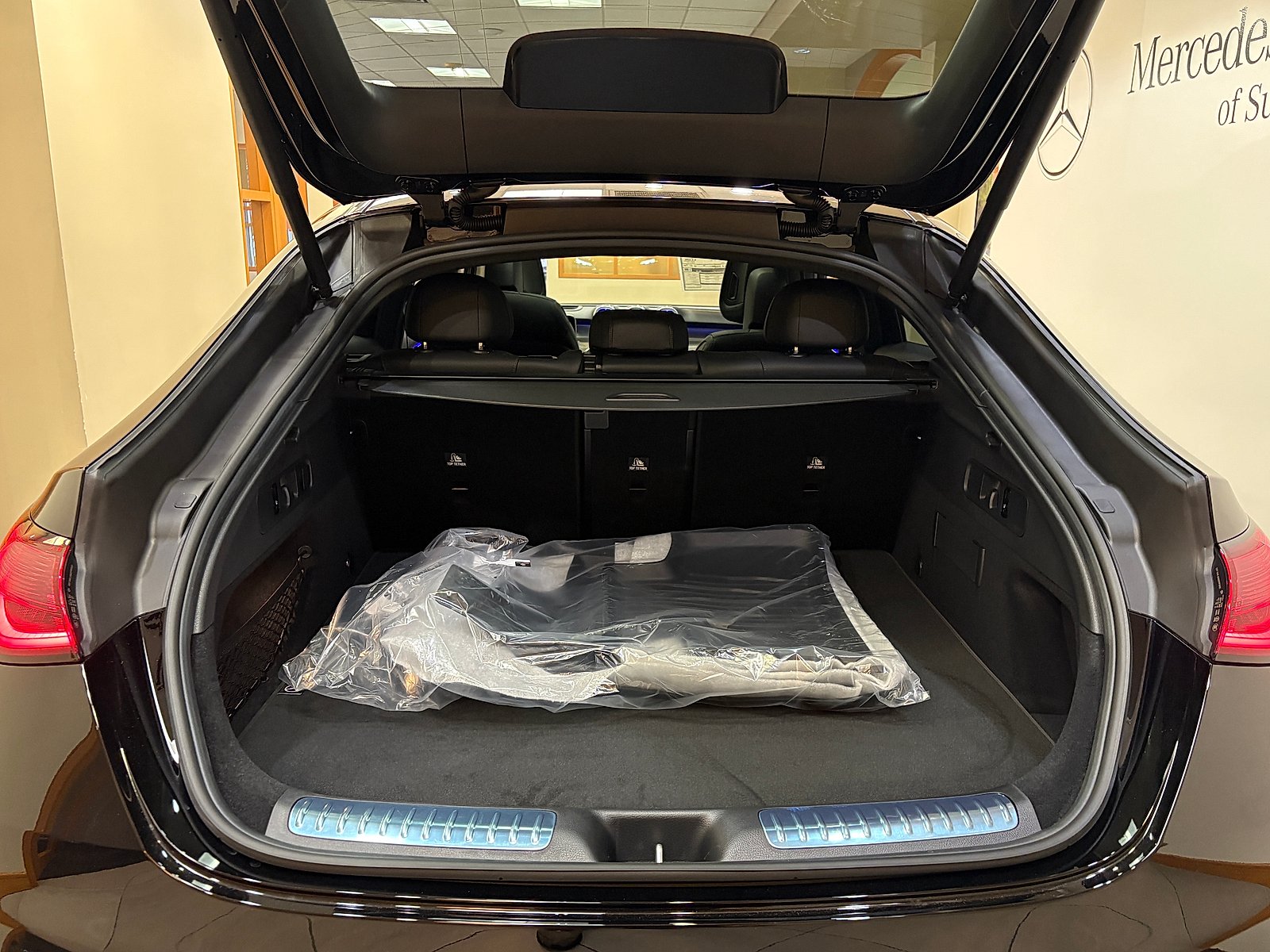 New 2027 Black Mercedes-Benz GLC 300 image 24