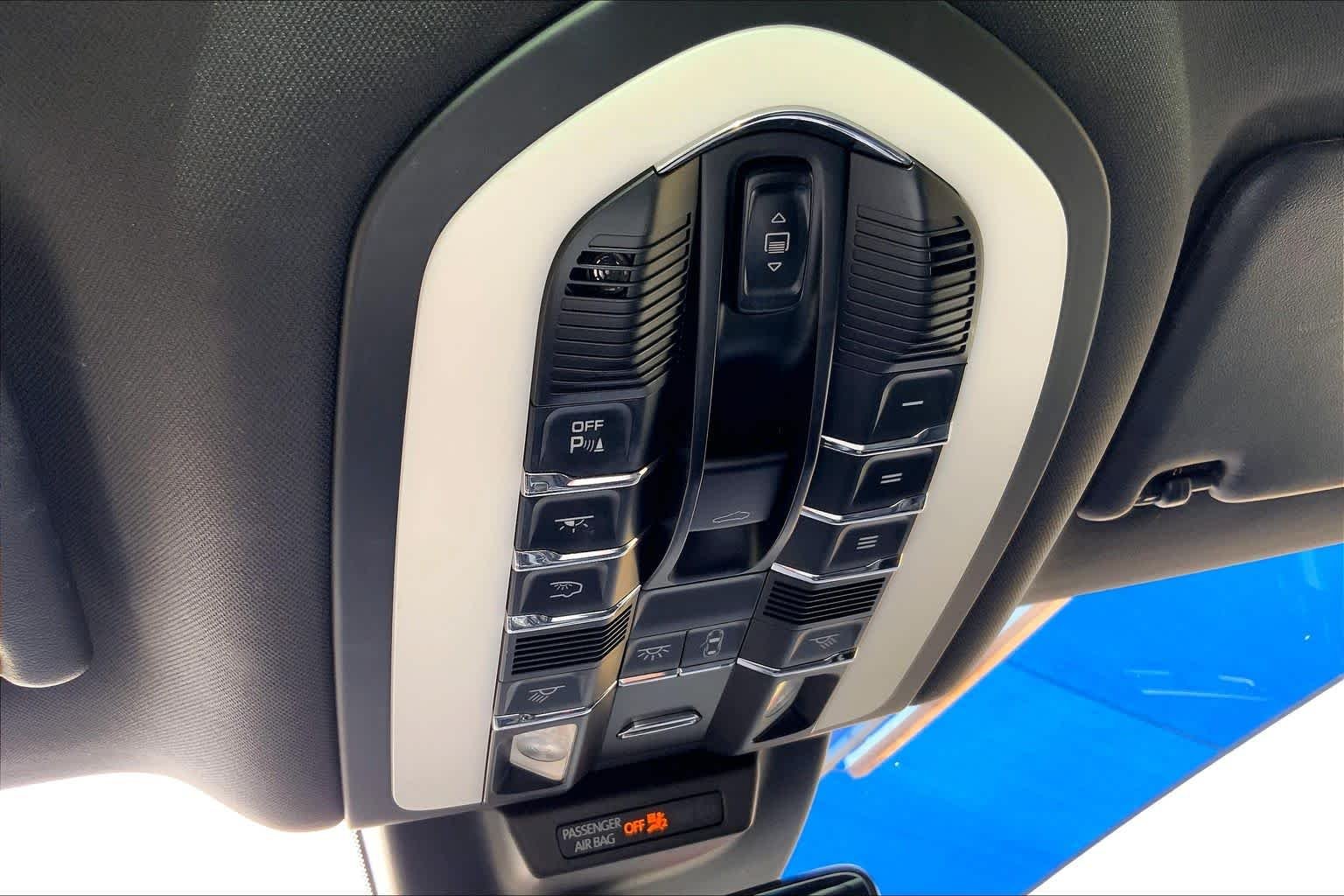 Used 2019 Carrara White Metallic Porsche  image 34
