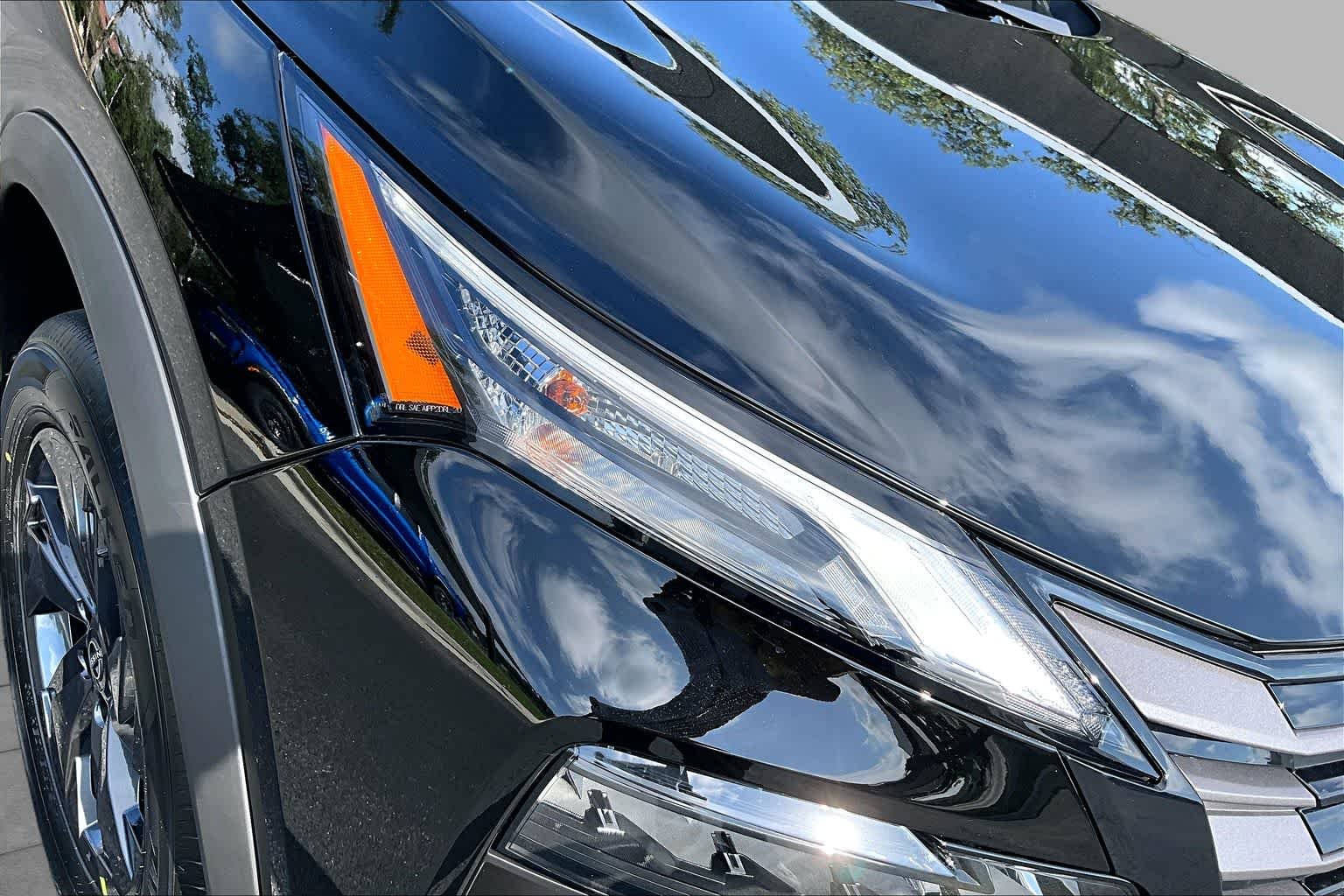 New 2026 Super Black Nissan SV image 13