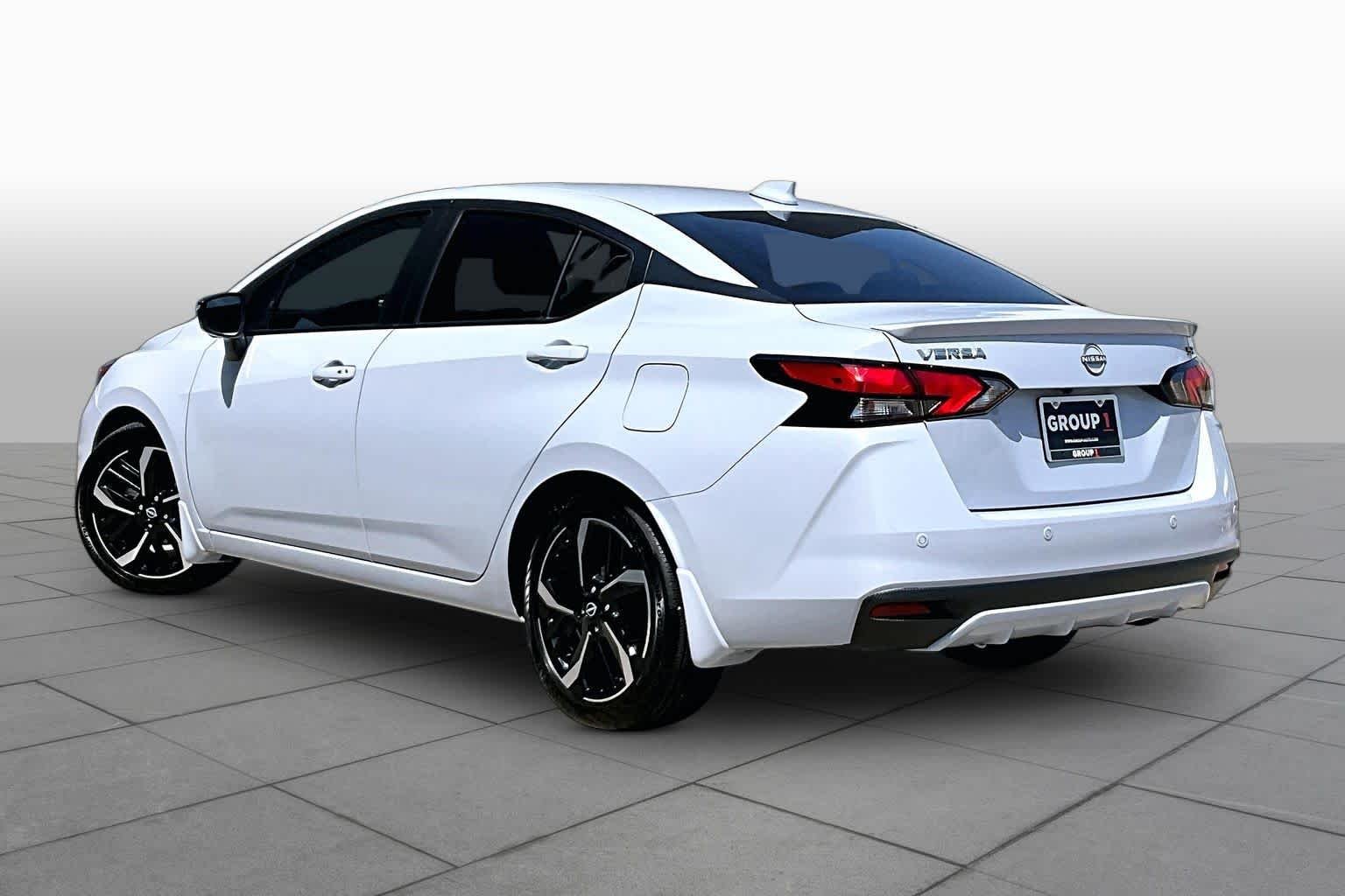 Used 2025 Gray Sky Pearl Nissan SR image 12