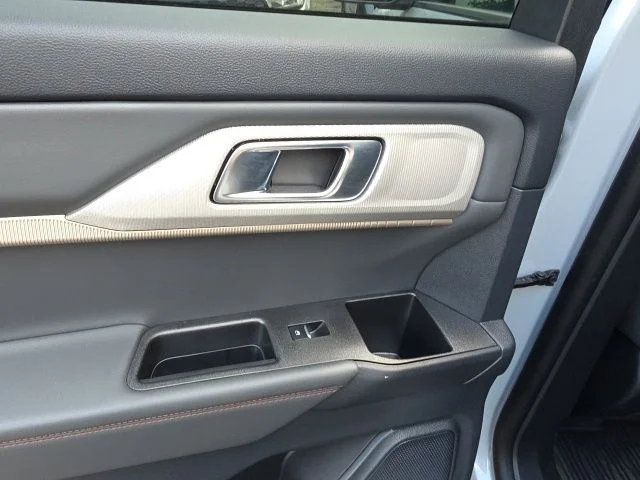 New 2026 Space White Metallic Ford Active image 38