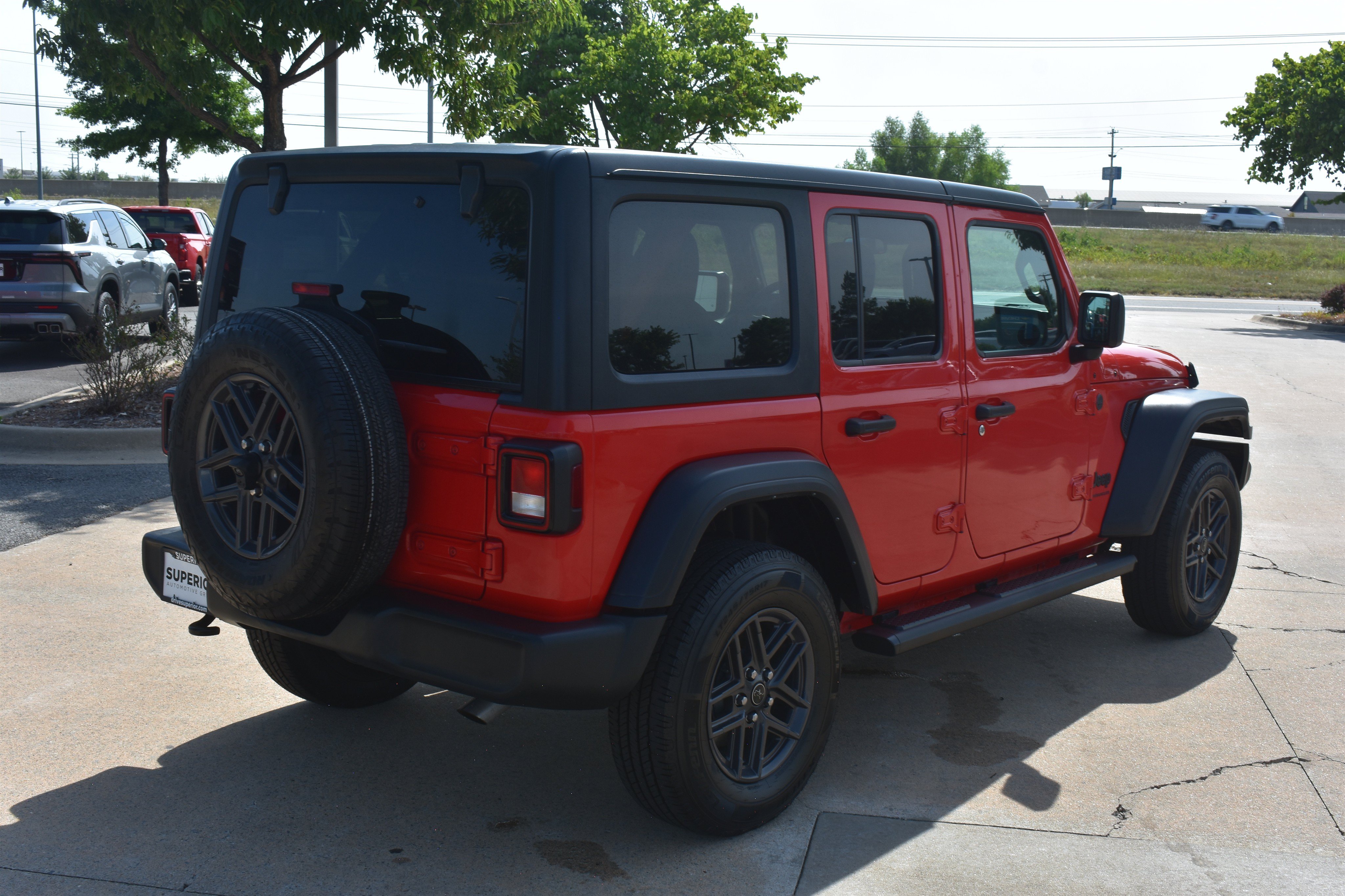 Used 2024 Firecracker Red Jeep Sport S image 5
