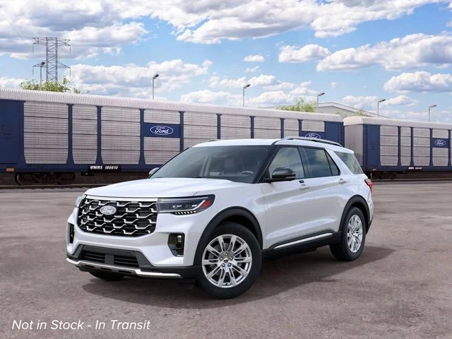 New 2027 Star White Metallic Tri-Coat Ford Platinum image 2