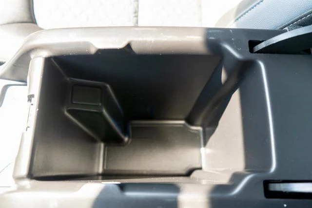 Used 2021 Gray Chevrolet Z71 image 31