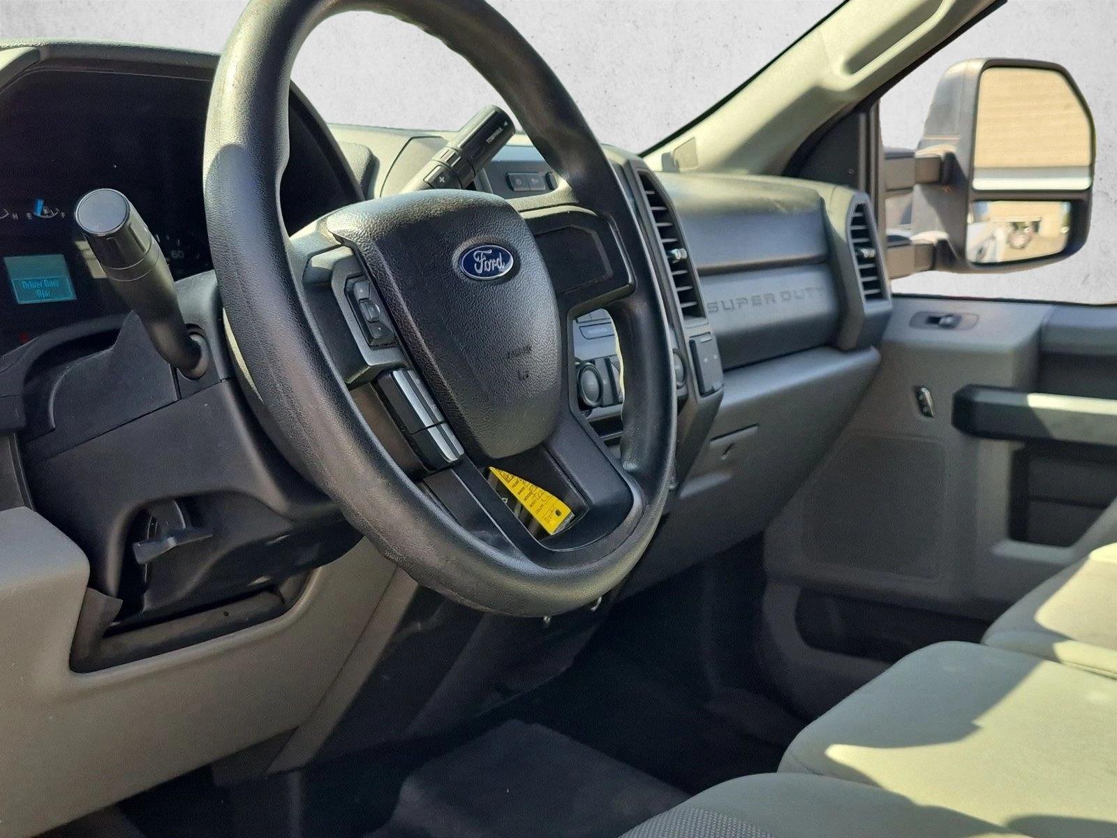 Used 2017 Oxford White Ford XL image 13
