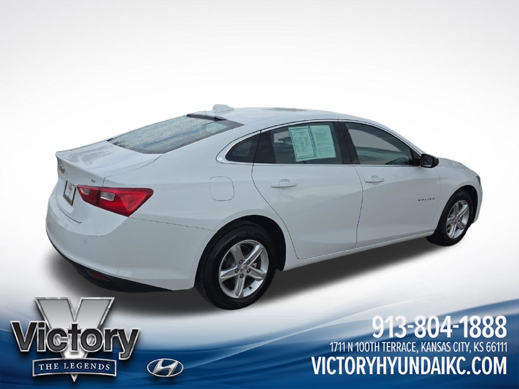Used 2024 White Chevrolet LT image 5