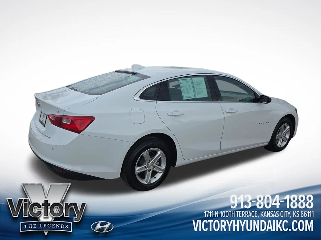 Used 2024 White Chevrolet LT image 5