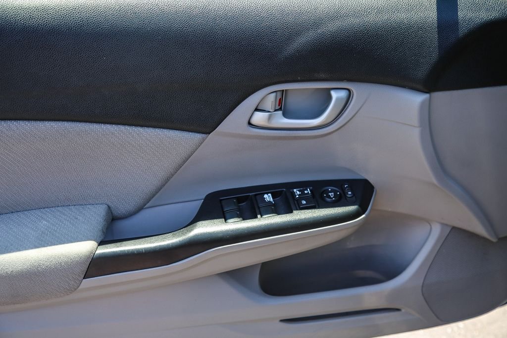 Used 2013 Crystal Black Pearl Honda LX image 24