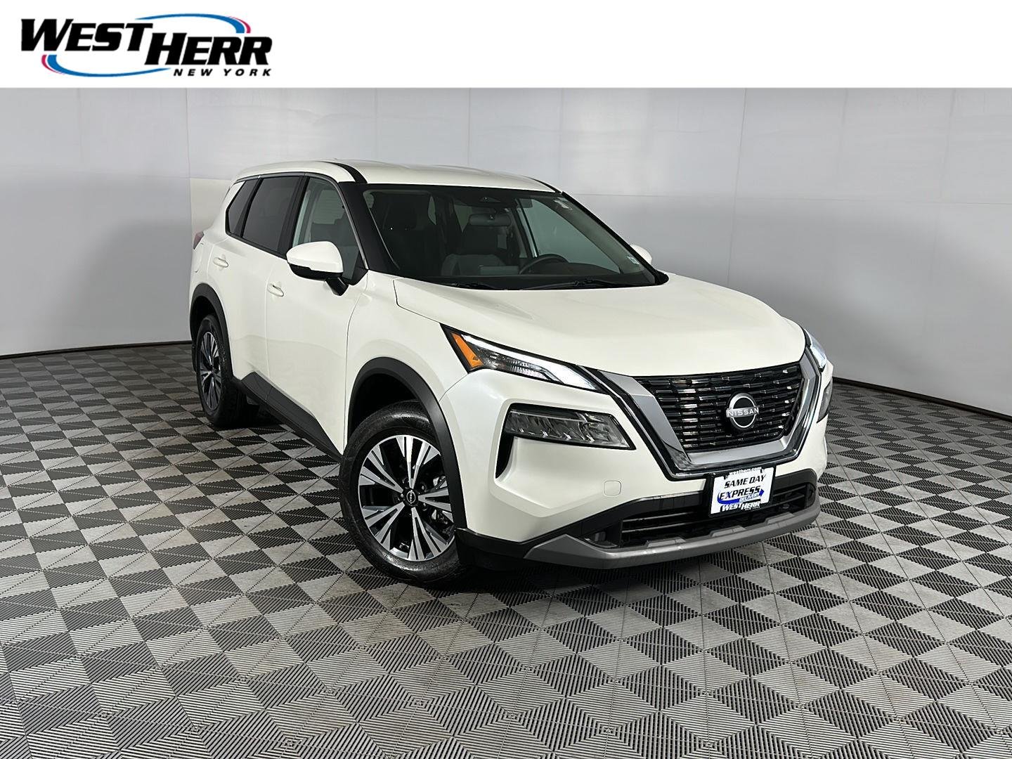 2022 Nissan Rogue SV AWD's photo