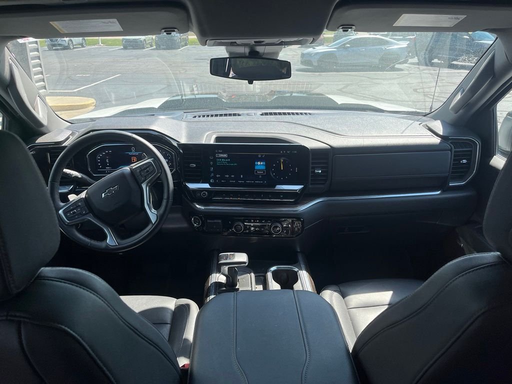 Used 2023 White Chevrolet LT Trail Boss image 10