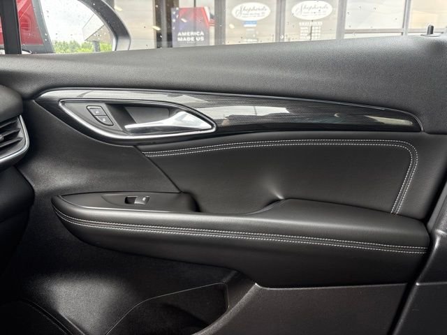 Used 2023 Red Buick Preferred image 23