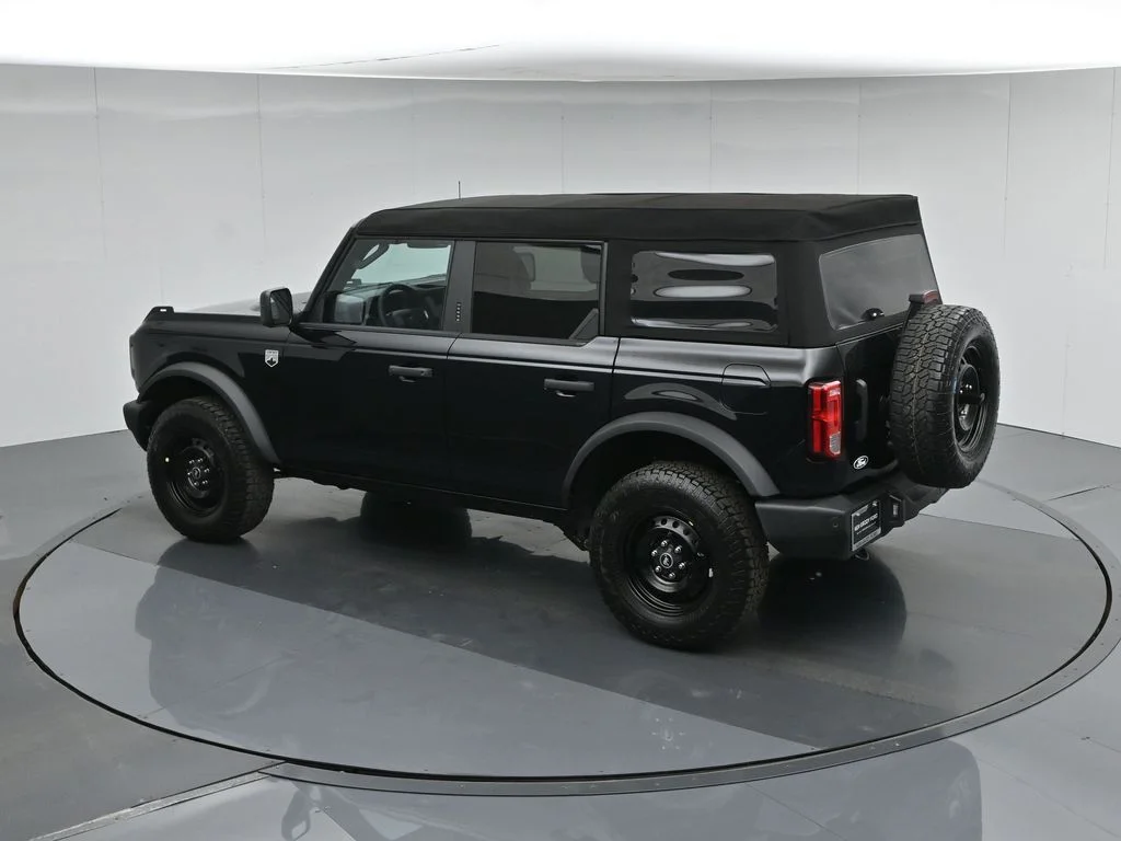 New 2026 Shadow Black Ford Big Bend image 40