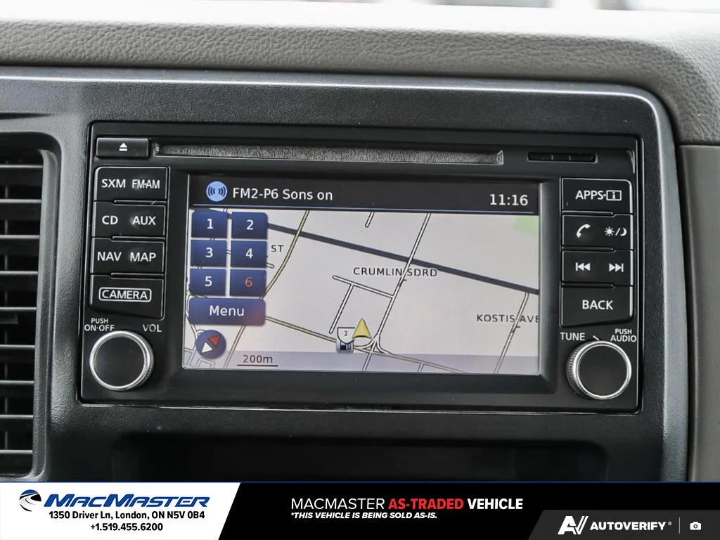 Used 2017  Nissan  image 24