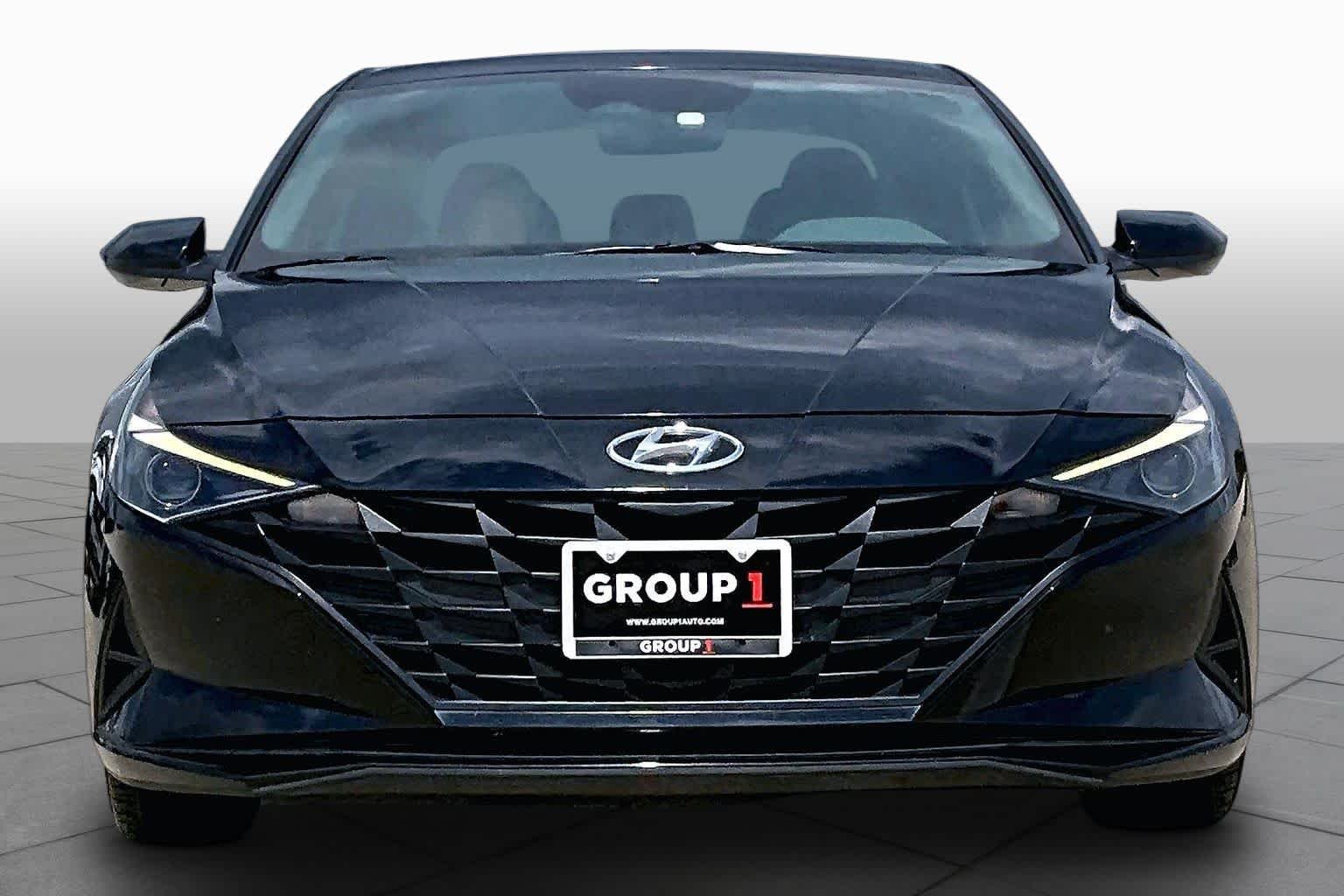 Pre-Owned 2023 Hyundai Elantra SEL