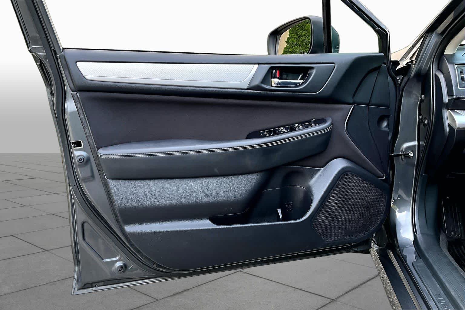 Used 2018 Magnetite Gray Metallic Subaru Premium image 22