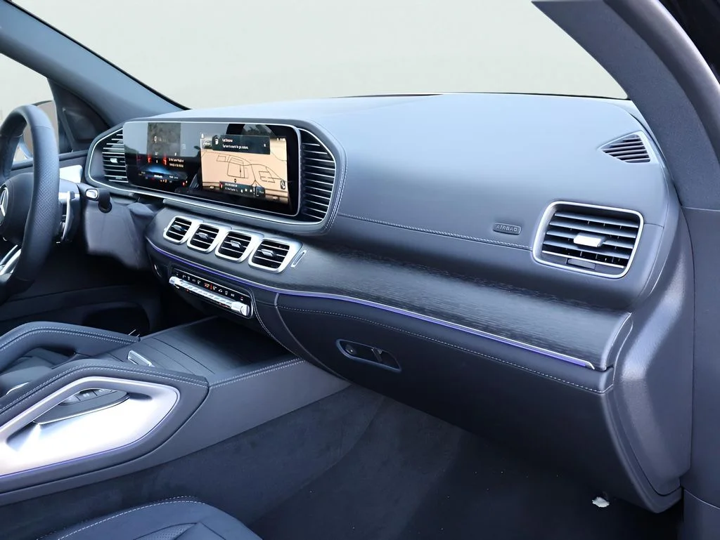 Used 2026 Black Mercedes-Benz GLE 53 AMG® image 12