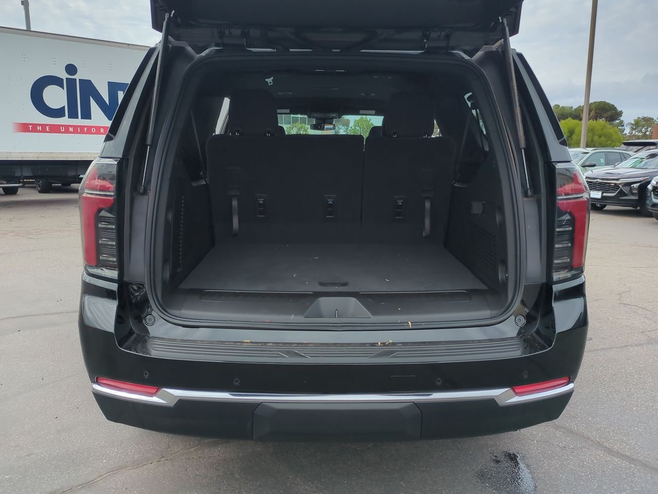 2026 Chevrolet Suburban LS - Photo 25