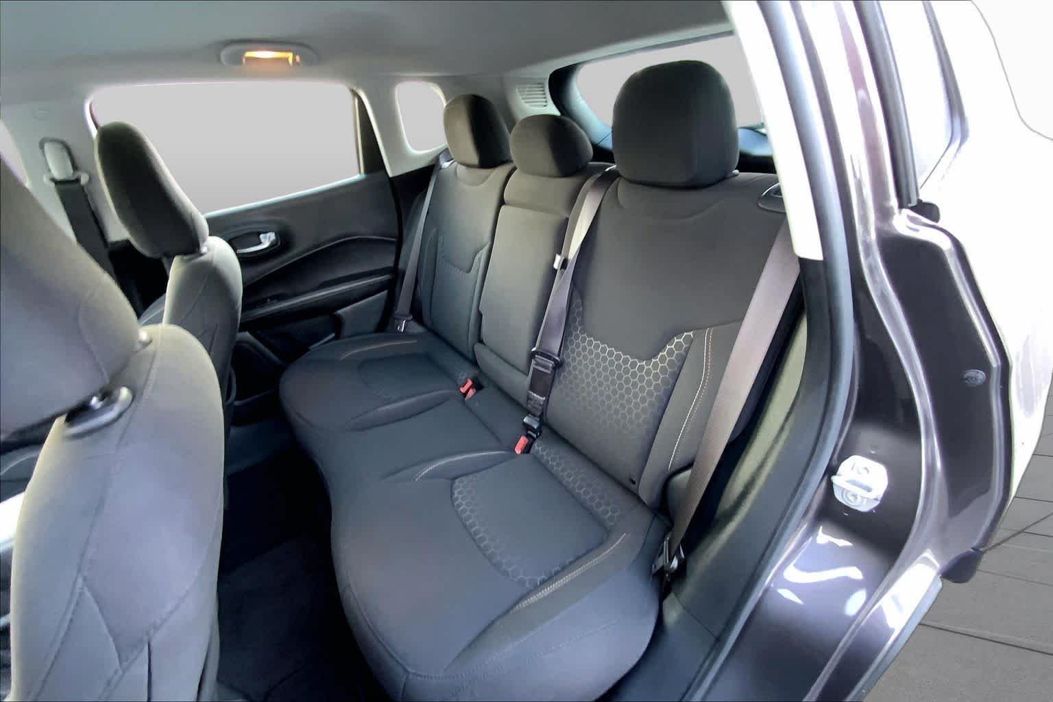 Used 2021 Granite Crystal Metallic Clearcoat Jeep Sport image 20