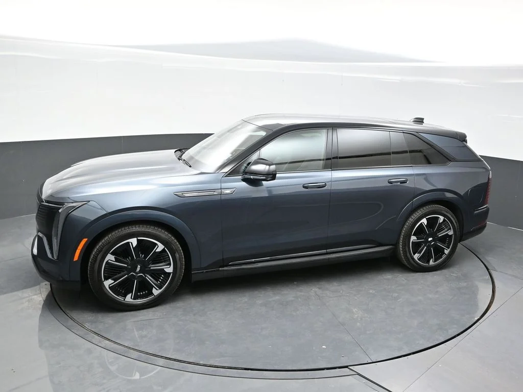 Used 2026 Black Cadillac Premium Sport image 35