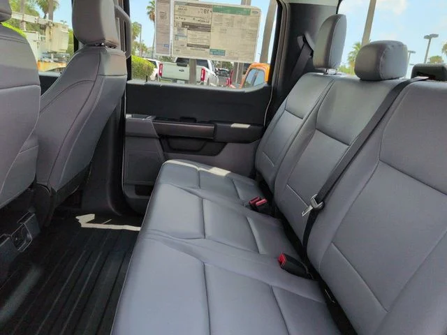 New 2026 Oxford White Ford XL image 14