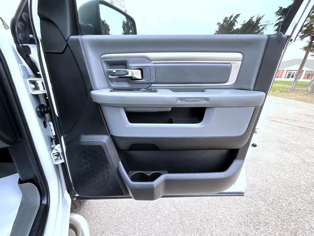 Used 2017 White Ram SLT image 16
