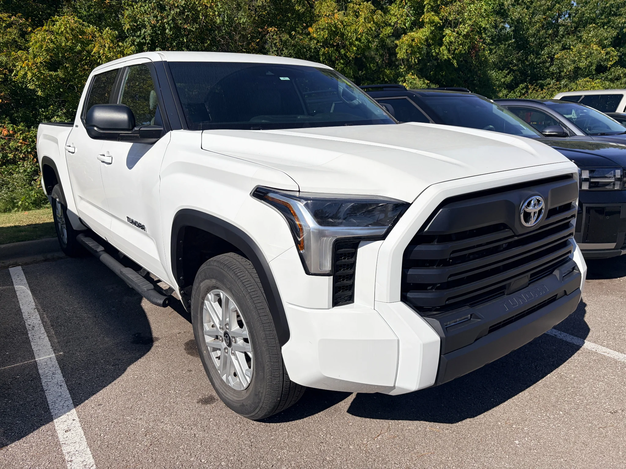 Used 2025 Ice Cap Toyota SR5 image 6
