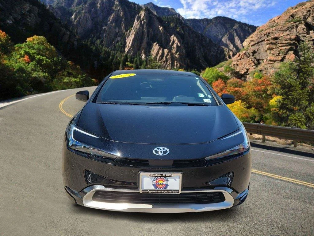 Used 2024 Midnight Black Metallic Toyota XSE Premium image 6