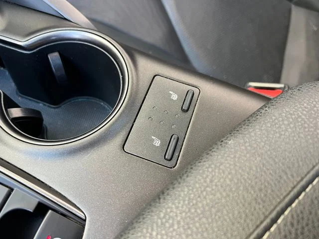 Used 2021 Wind Chill Pearl Toyota XSE V6 image 26