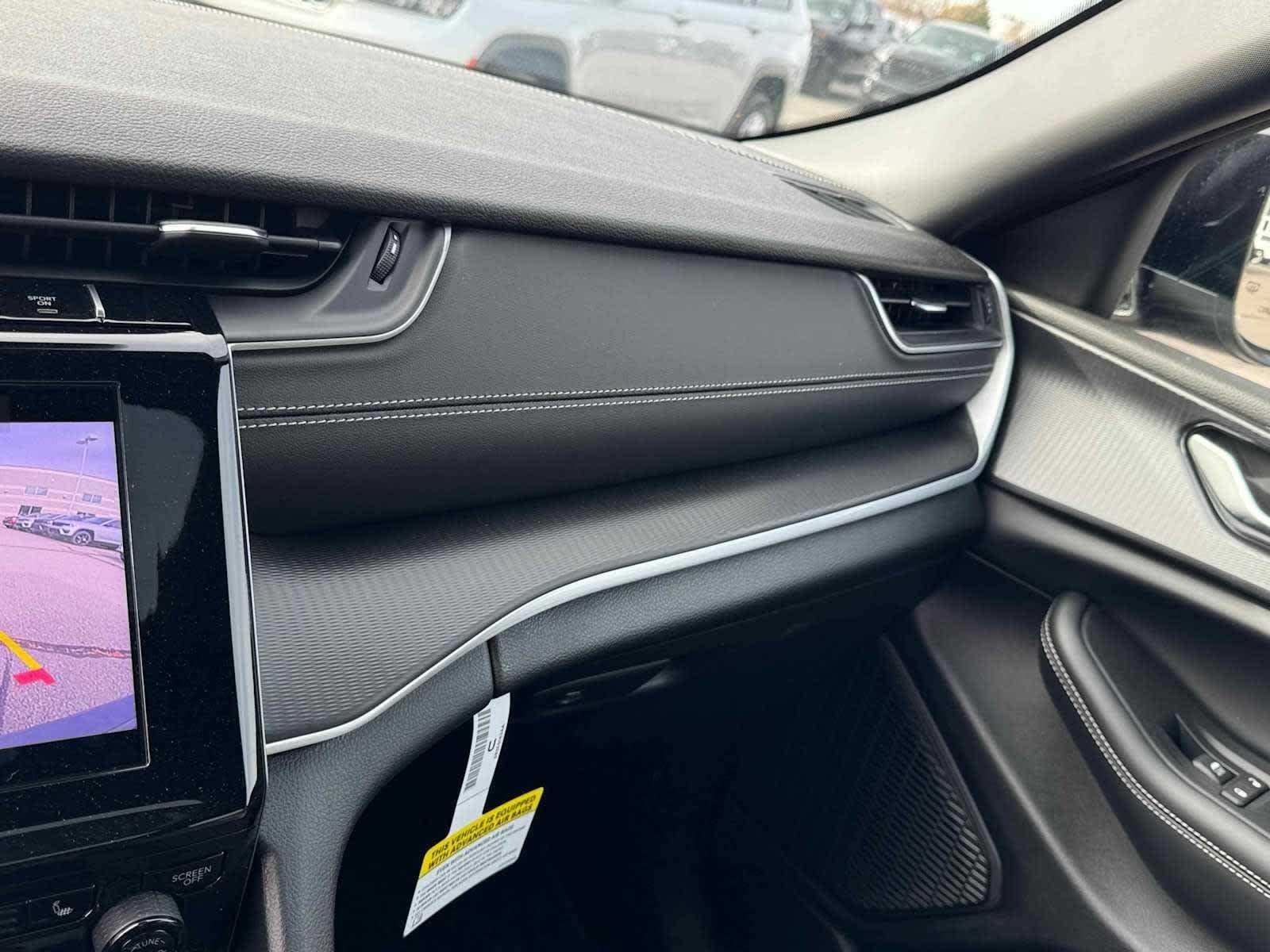 2025 Jeep Grand Cherokee Altitude - Photo 18