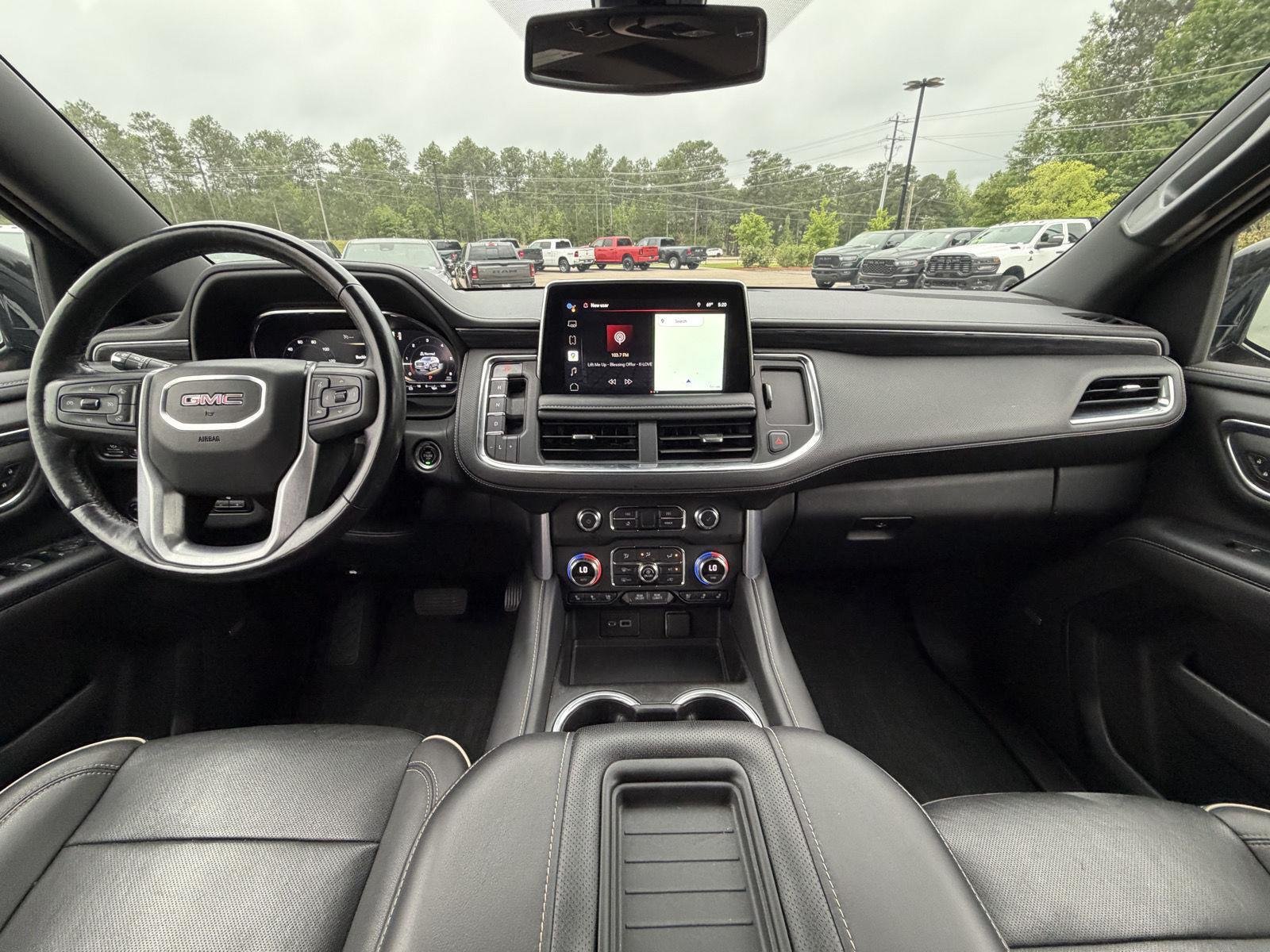 Used 2022 Onyx Black GMC SLT image 7