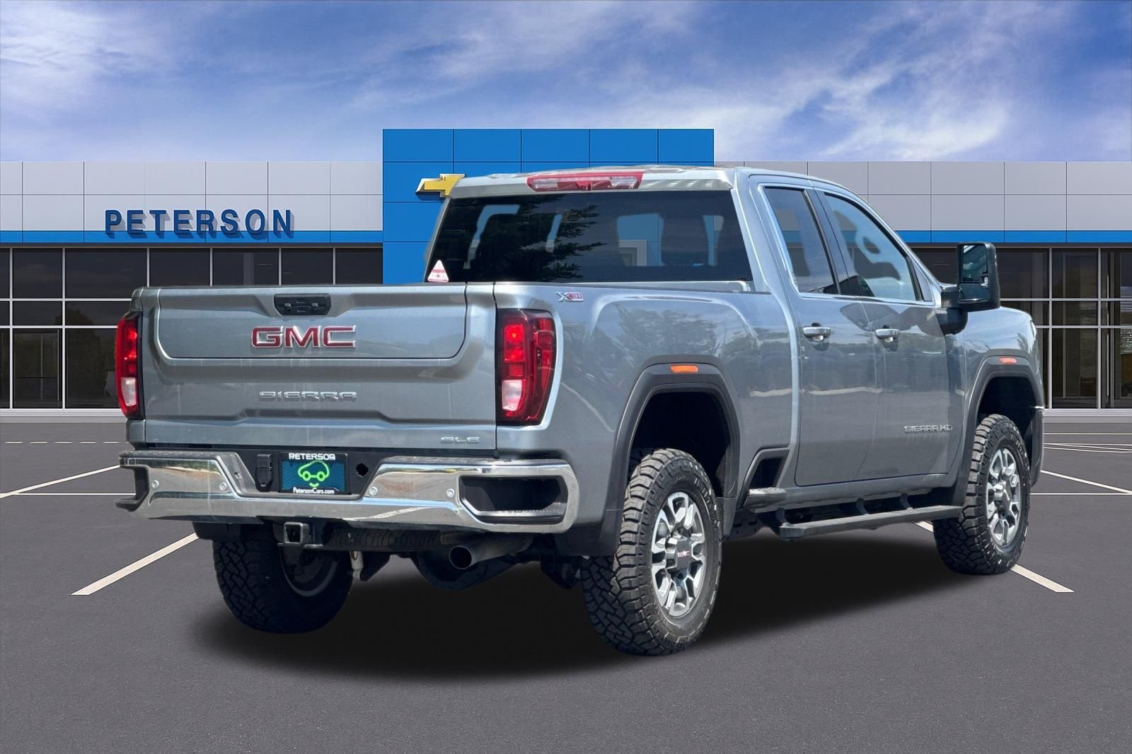 Used 2024 Gray GMC SLE image 4