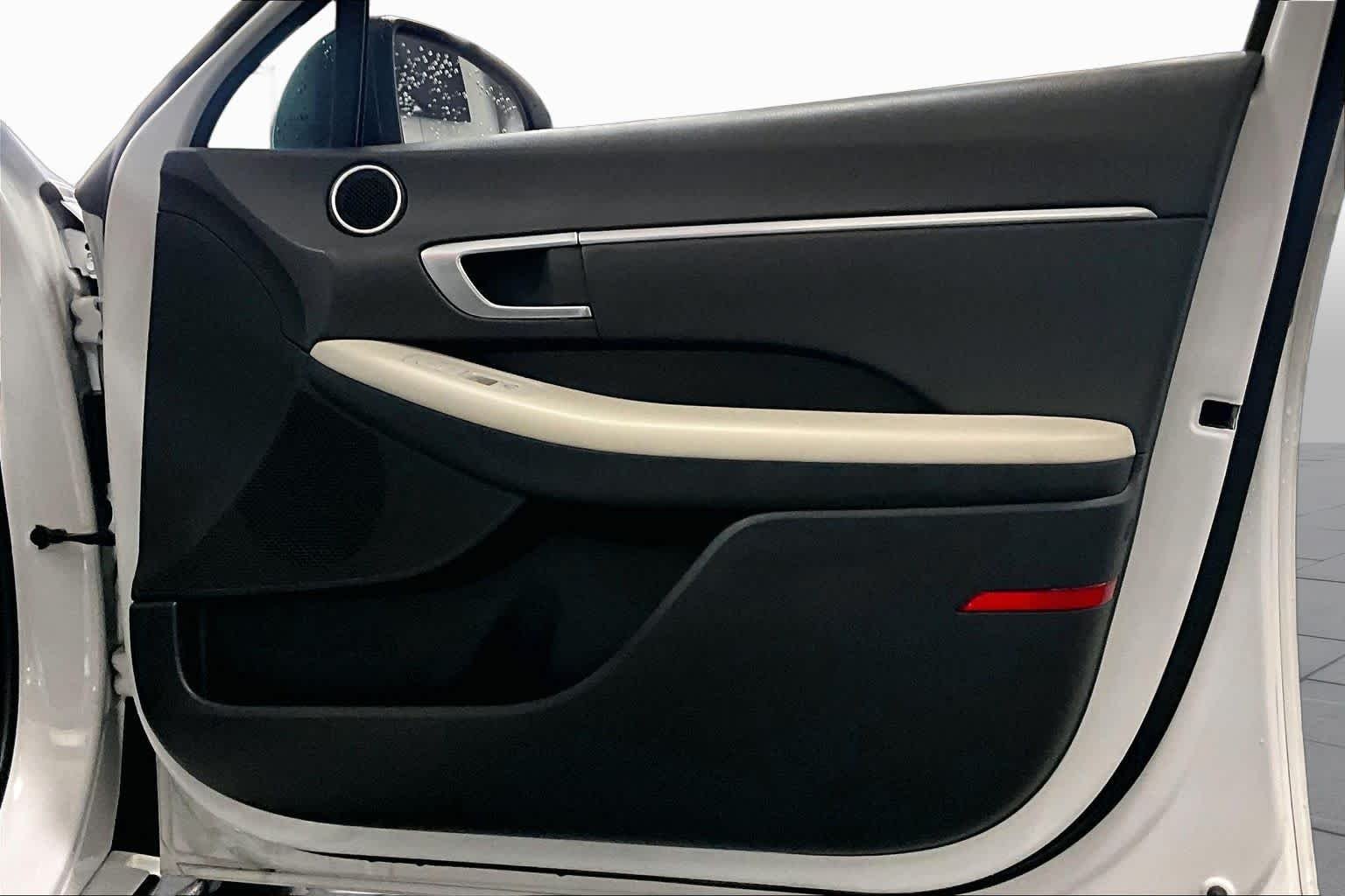 Used 2023 Serenity White Hyundai SEL image 23