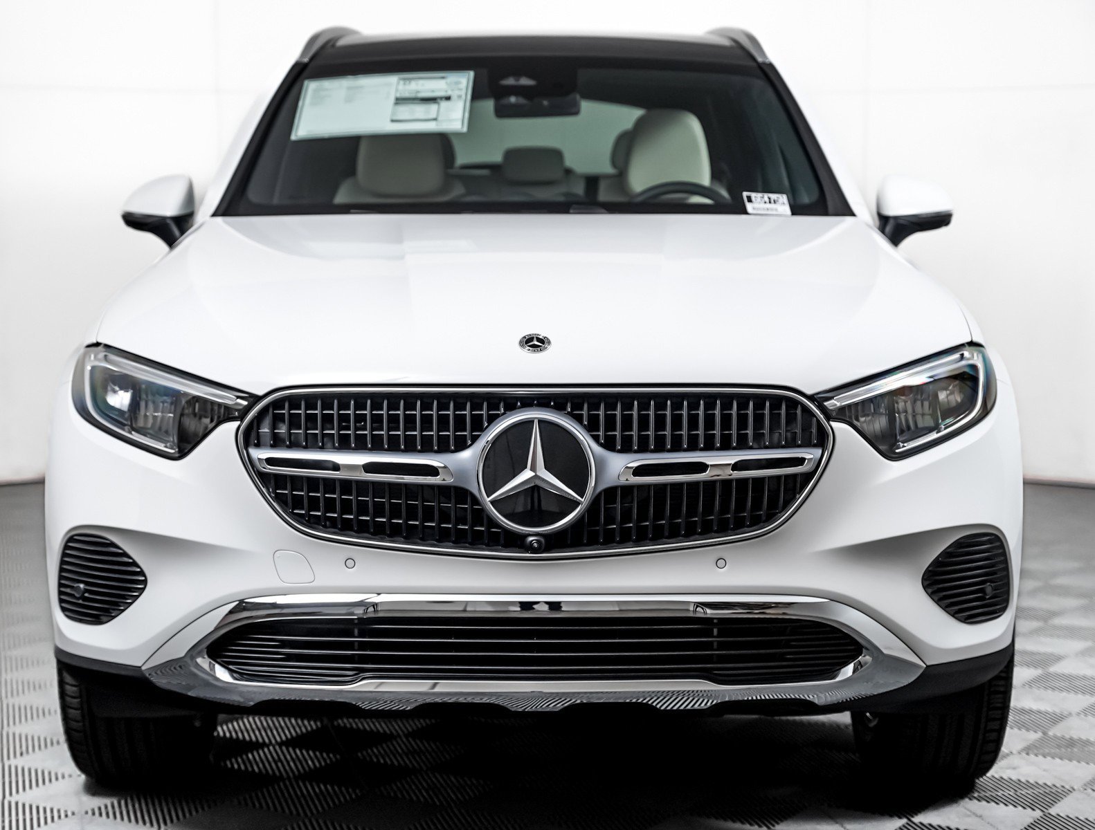 New 2026 Polar White Mercedes-Benz GLC 300 image 6