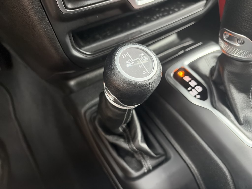 Used 2025 Black Jeep Sahara 4xe image 27