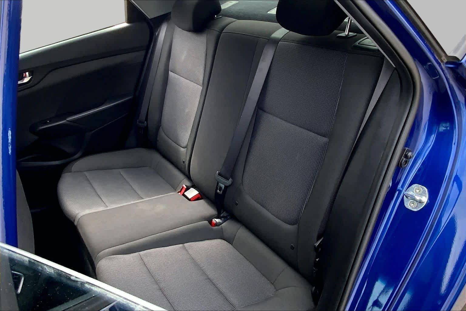 Used 2022 Admiral Blue Hyundai SE image 21