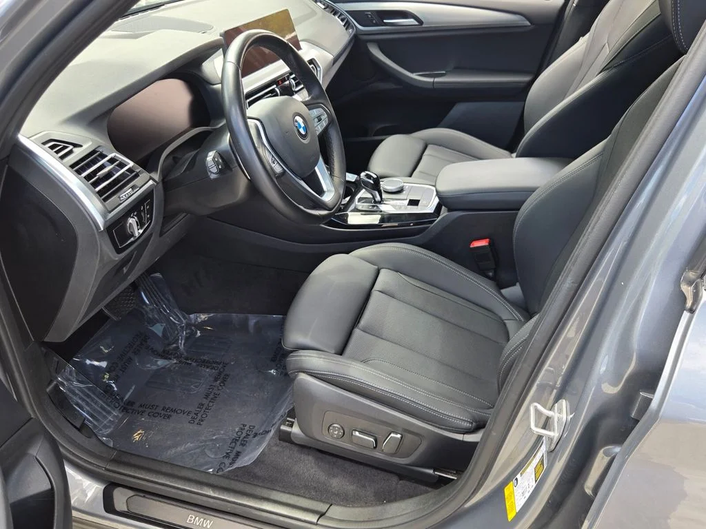 Used 2024 Gray BMW sDrive30i image 10