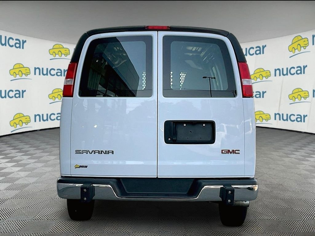 Used 2024 White GMC Work Van image 5