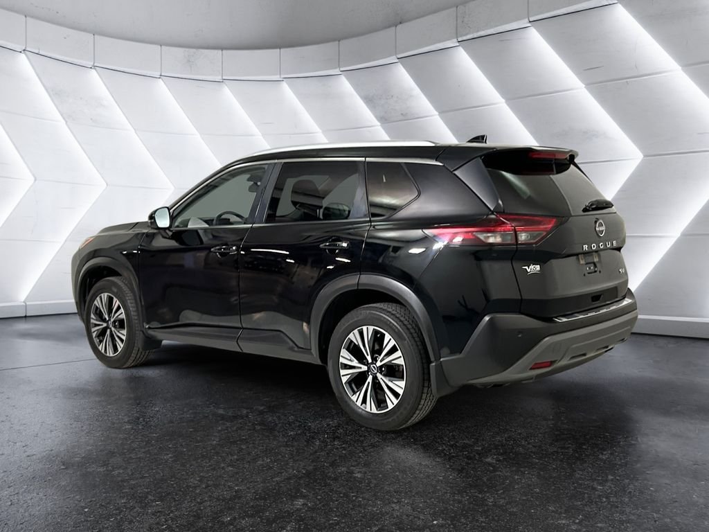 Used 2022 Black Nissan SV image 6