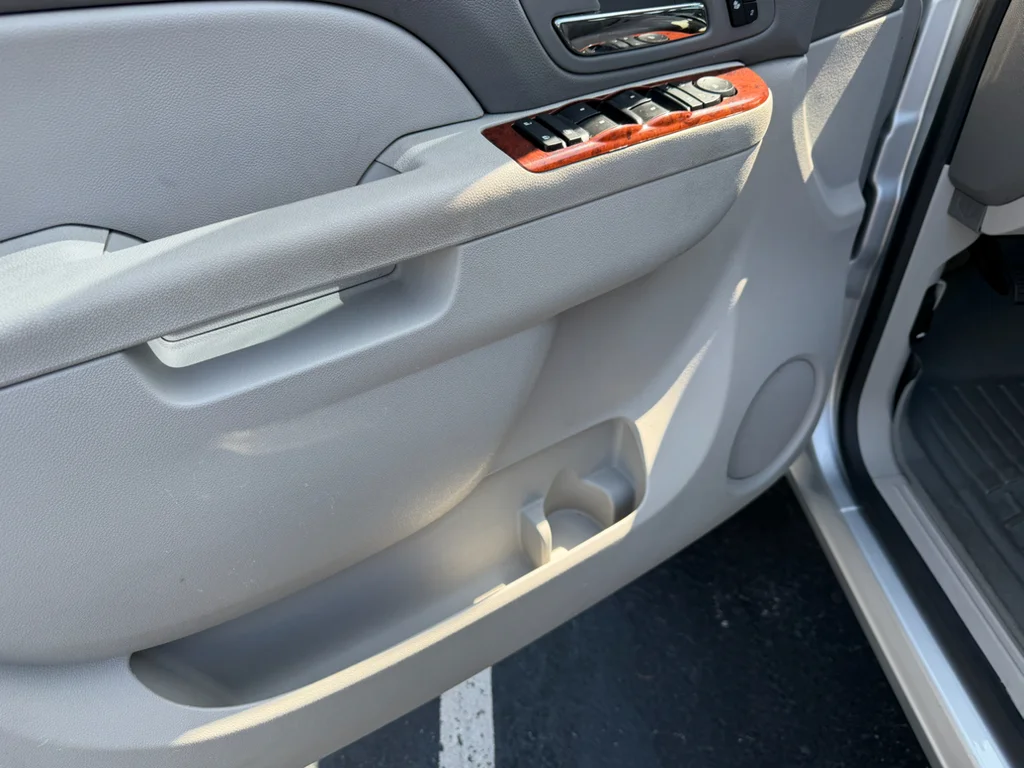 Used 2012 SILVER ICE METALLIC Chevrolet LTZ image 7