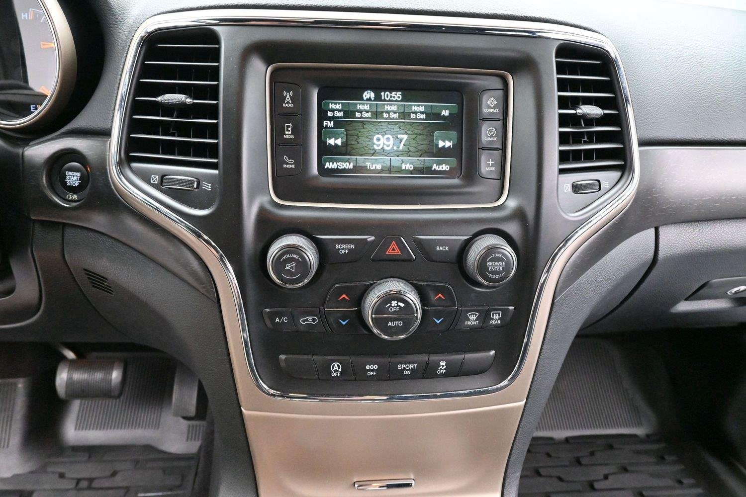 Used 2016 Bright White Clearcoat Jeep Laredo image 20