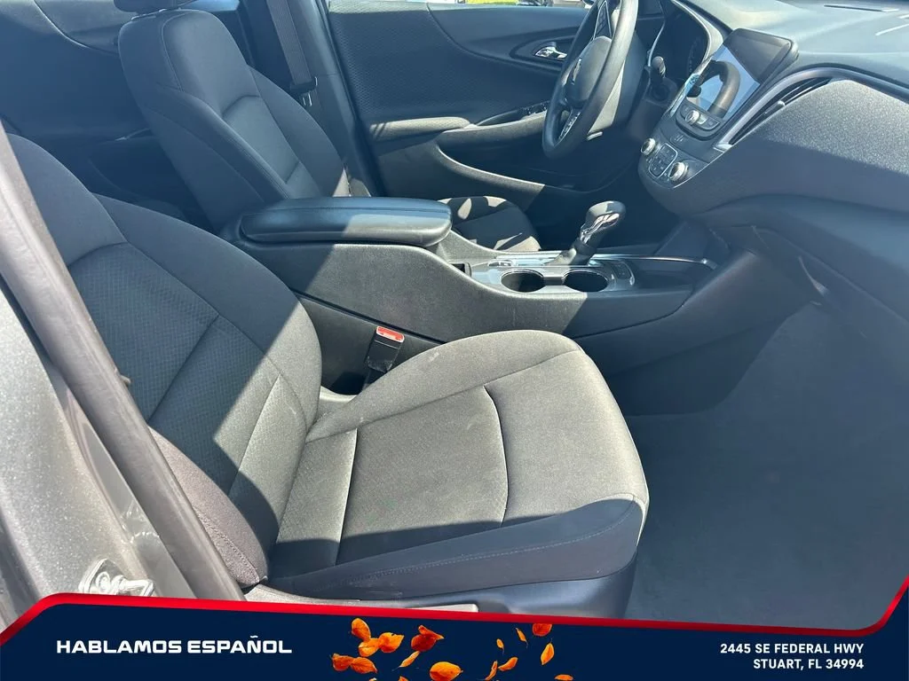 Used 2025 Sterling Gray Metallic Chevrolet 1LT image 19