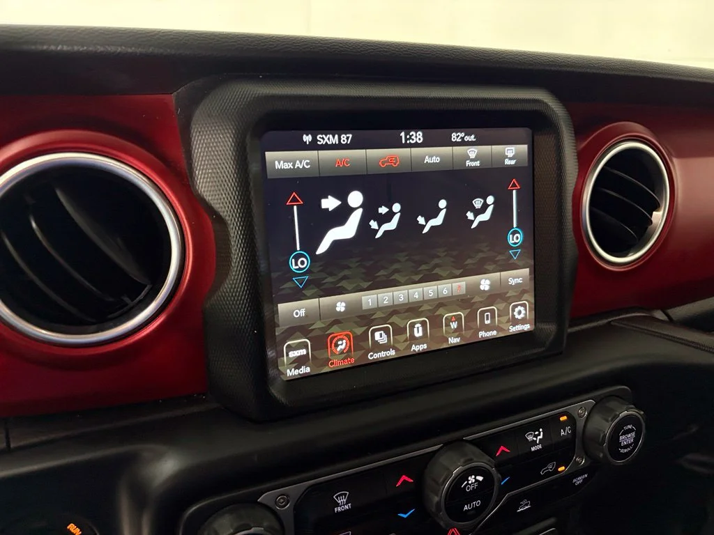 Used 2023 Gray Jeep Rubicon image 24