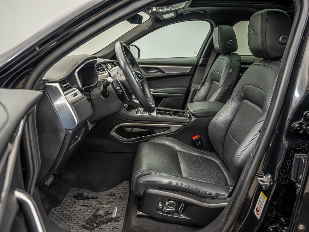 Used 2021 Santorini Black Metallic Jaguar P250 S image 30