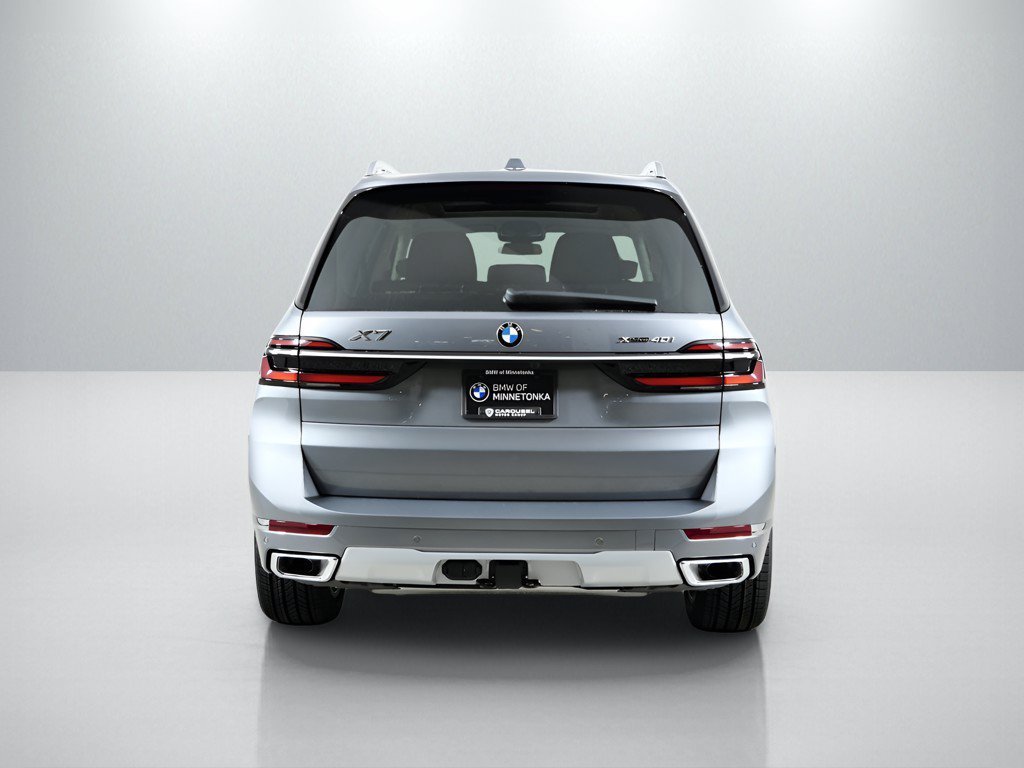 Used 2026 Skyscraper Grey Metallic BMW xDrive40i image 11