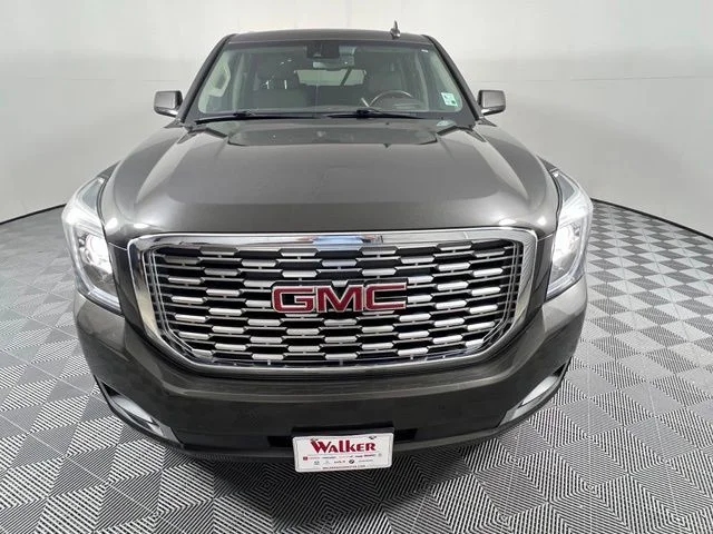 Used 2020 Gray GMC Denali image 2