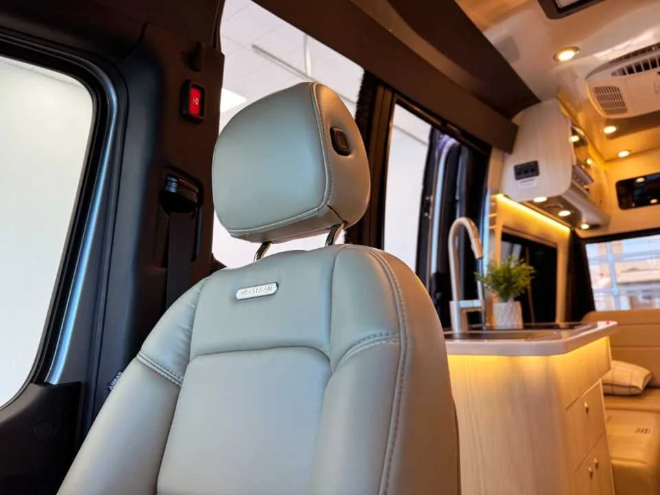 New 2026 SILVER AIRSTREAM  image 59