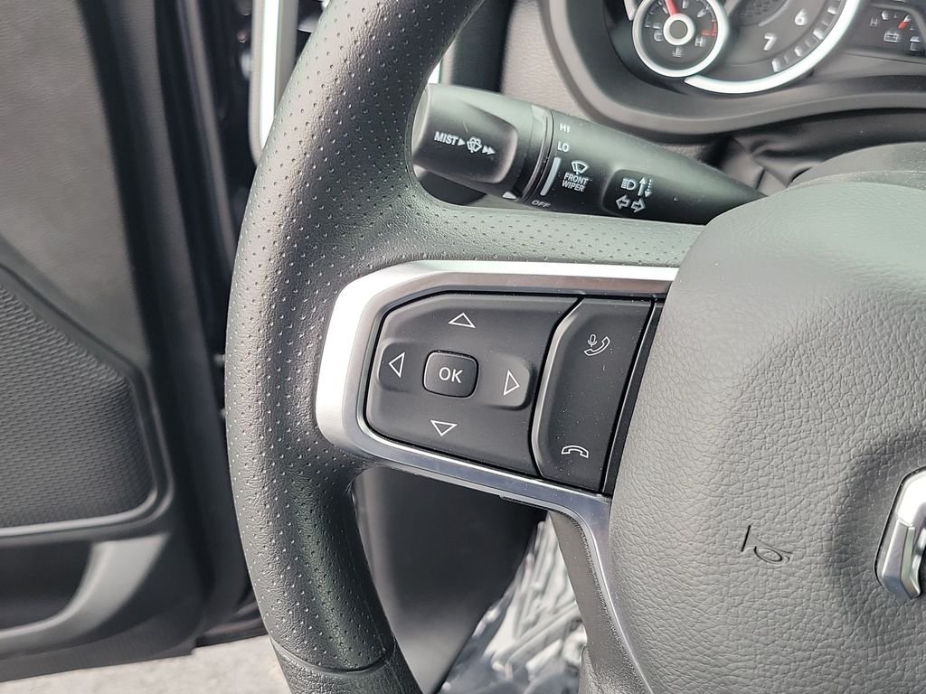 New 2026 Diamond Black Crystal Pearlcoat RAM Black Express Edition image 21