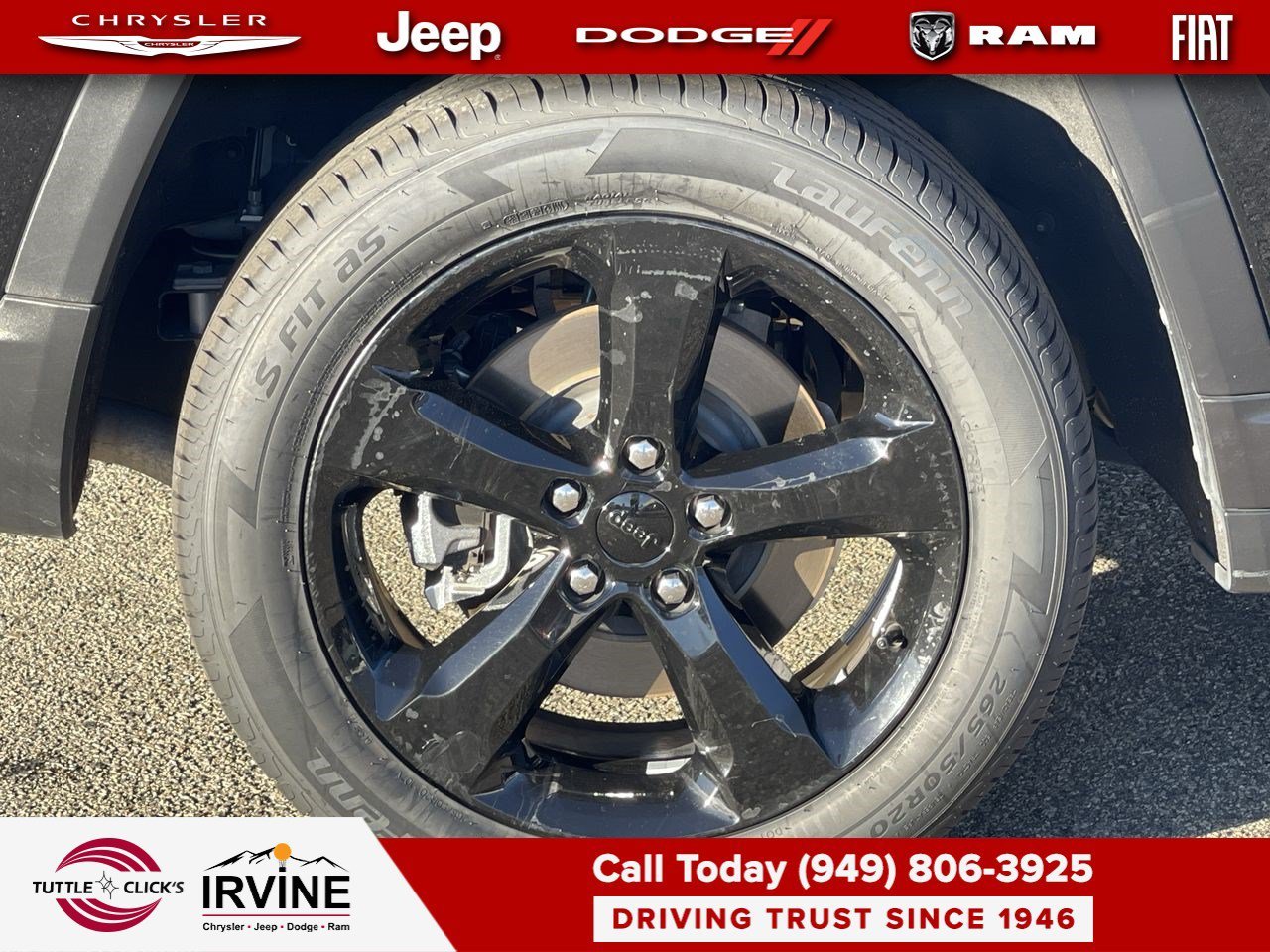 Used 2022 Diamond Black Crystal Pearlcoat Jeep Limited image 14
